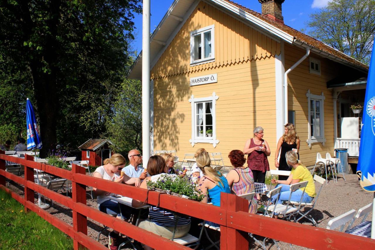 Hajstorp Slusscafe & Vandrarhem Töreboda Exteriér fotografie